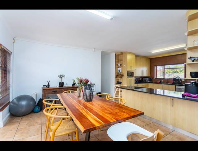 6 BEDROOM HOUSE RENTED IN DURBANVILLE CENTRAL